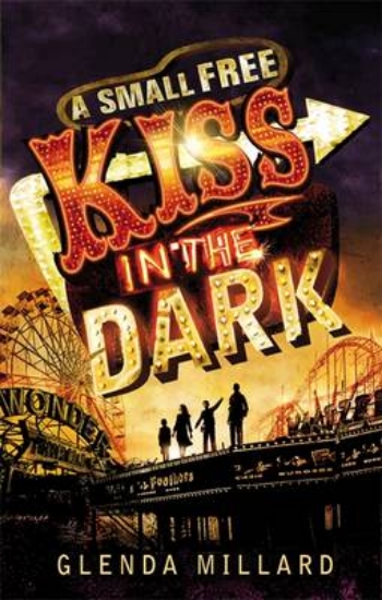 Picture of A Small Free Kiss In The Dark